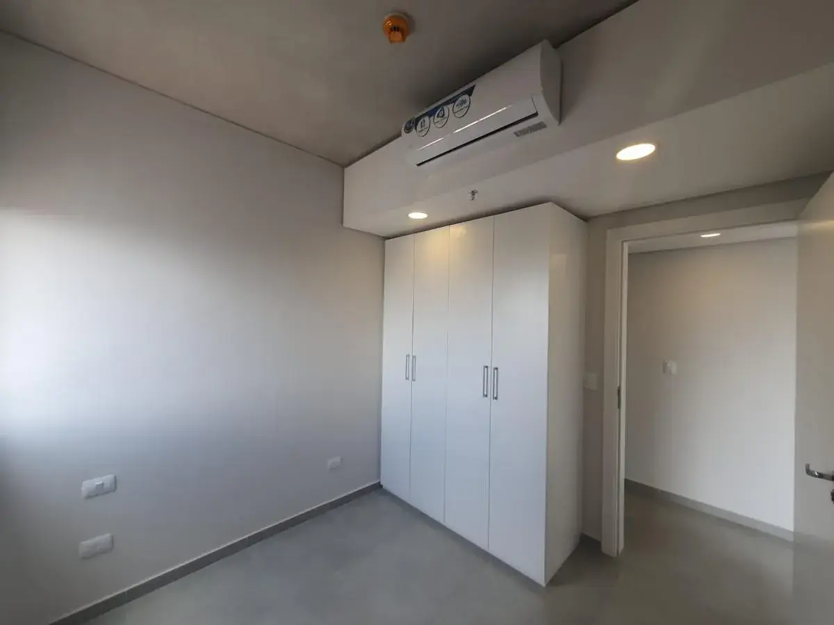 2-Bedroom Apartment for Sale in Lambaré - Image 6