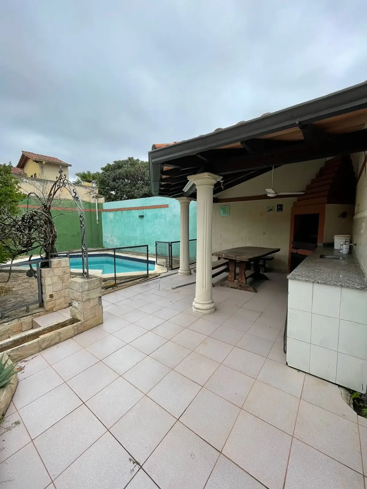 OFERTA! AMPLIA CASA EN BARRIO SANTA MARÍA - Z/ FRIGORÍFICO GUARANÍ - Image 13