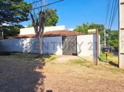 Casa de 2 dormitorios en Venta en Ypatí, Villa Elisa