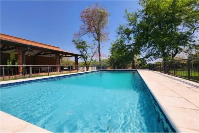 Casa de 5 dormitorios en Alquiler en San Bernardino