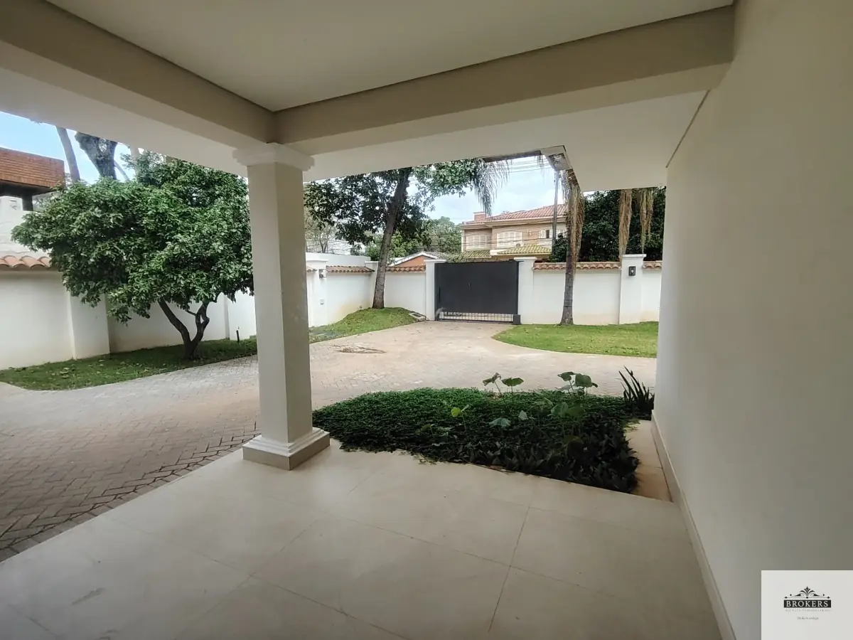 Casa de 5 dormitorios en Alquiler en Mariscal Estigarribia, Asunción - Image 16