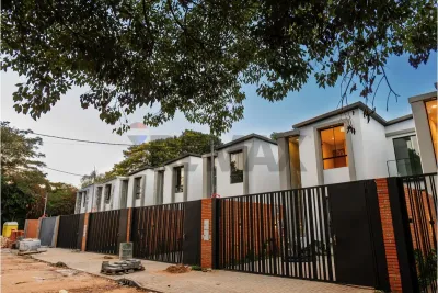 Apartamento de 3 quartos à venda em Loma Merlo, Luque