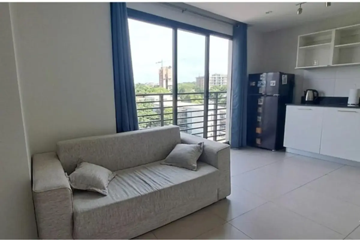 Monoambiente en Edificio Marsella, 34m², en Venta en Las Mercedes, Asunción - Image 4