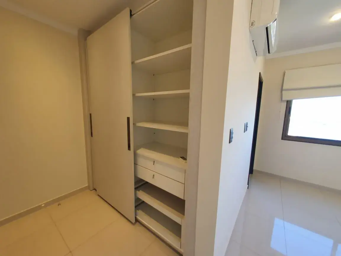 3-Bedroom Apartment for Sale in Carmelitas, Asunción - Image 10