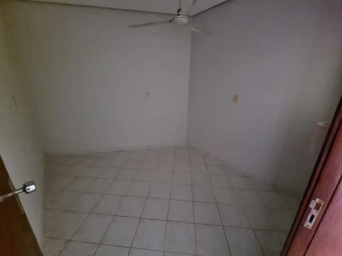 Casa de 5 dormitórios à Venda em Carmelitas, Assunção - Image 20