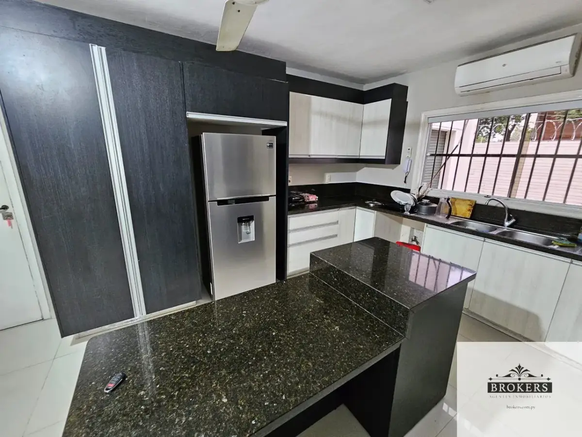 Casa de 5 dormitorios en Venta en Itá Enramada, Asunción - Image 14
