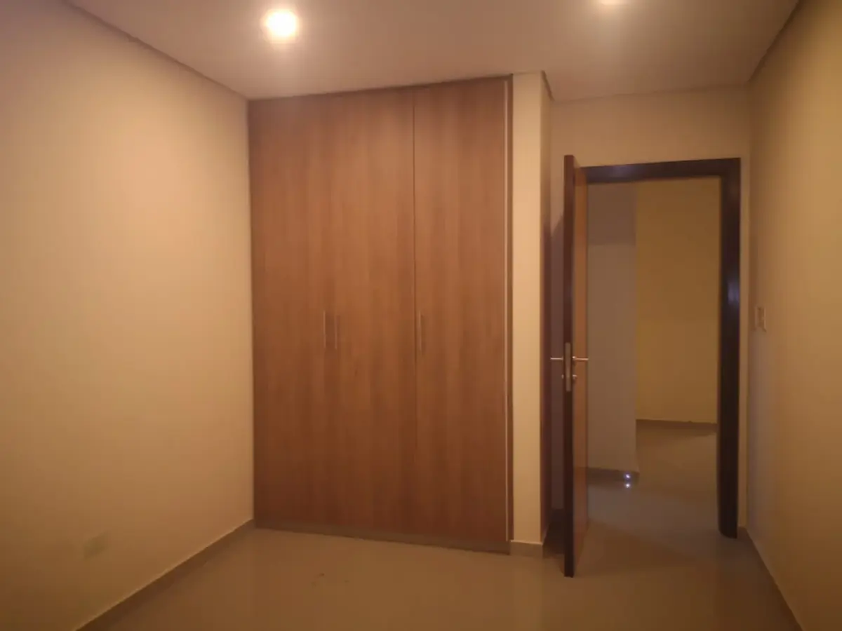 VENDO DUPLEX A ESTRENAR EN LAMBARE - Image 3