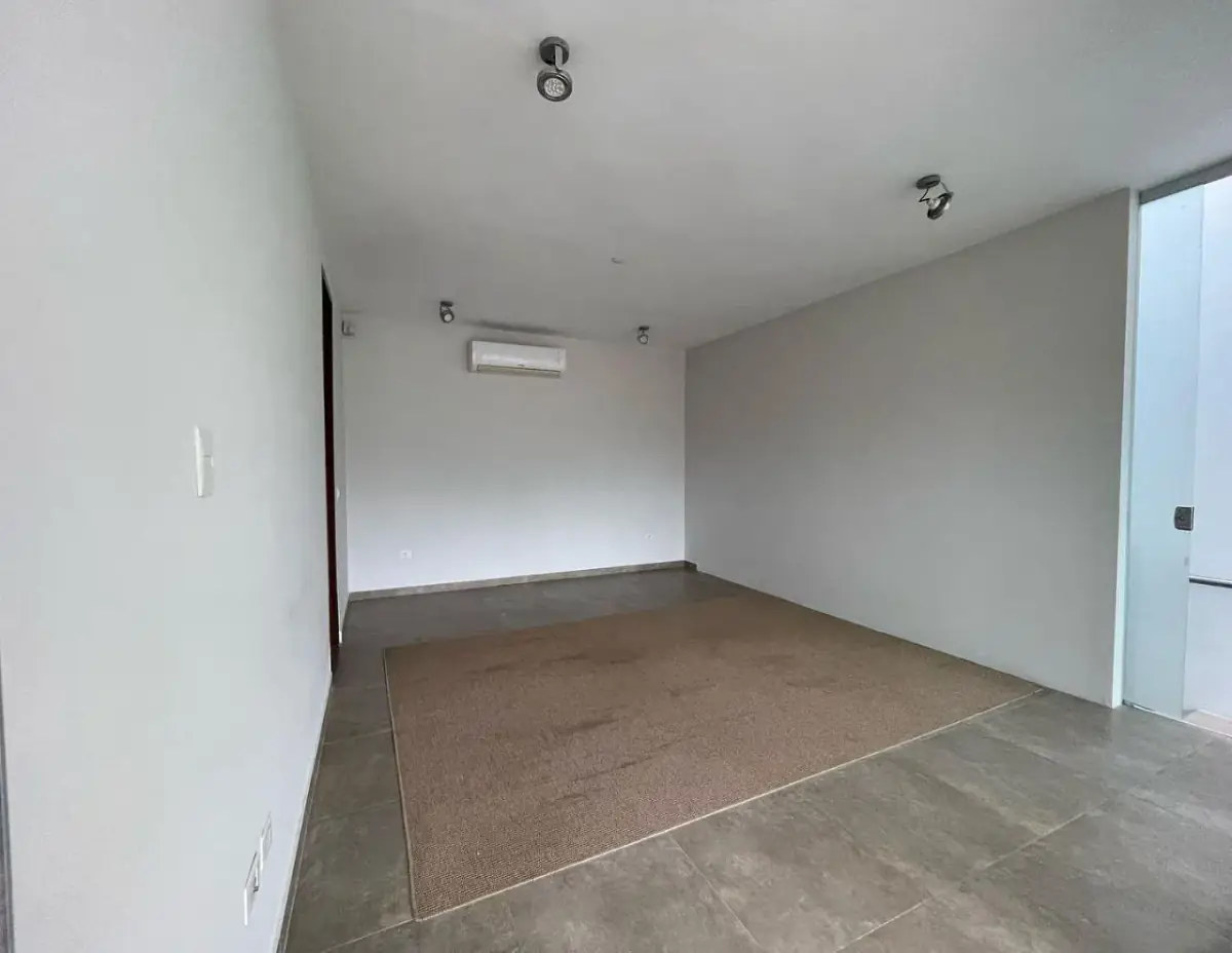 3-Bedroom House for Rent in Mburucuyá, Asunción - Image 17