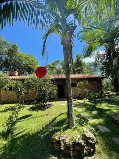 Terreno de 140m² en Venta en Estanzuela, Areguá