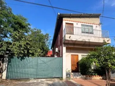 Warehouse of 420m² for Sale in Santisima Trinidad, Asunción