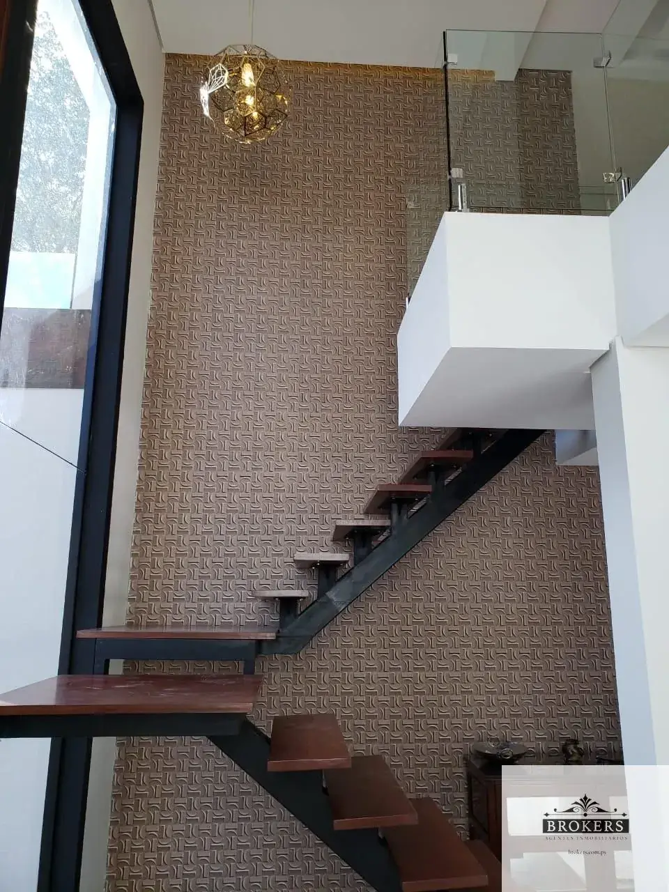 4-Bedroom House for Sale in Loma Merlo, Luque - Image 10
