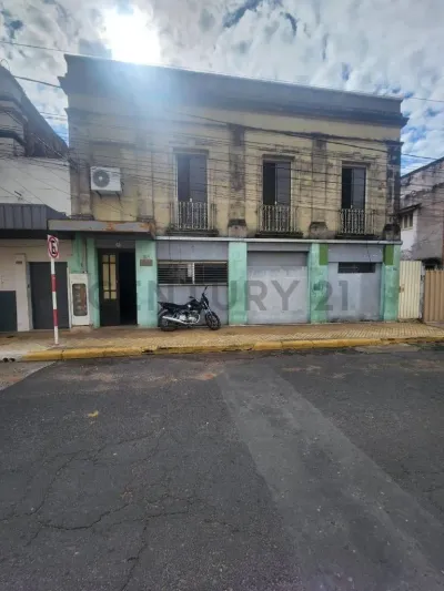 Casa de 10 dormitorios en Venta en La Encarnacion, Asunción