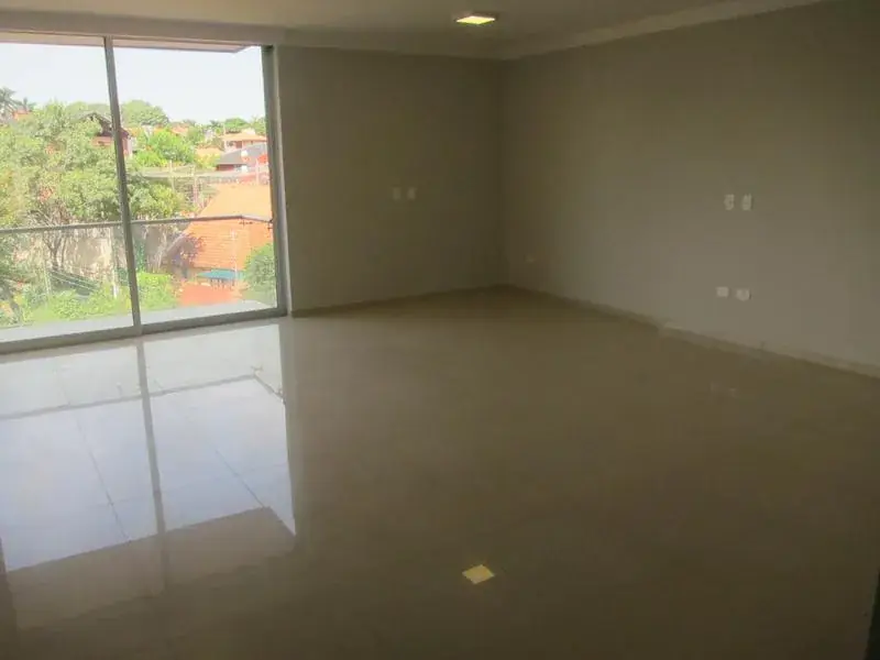 3-Bedroom Apartment for Sale in Carmelitas, Asunción - Image 3