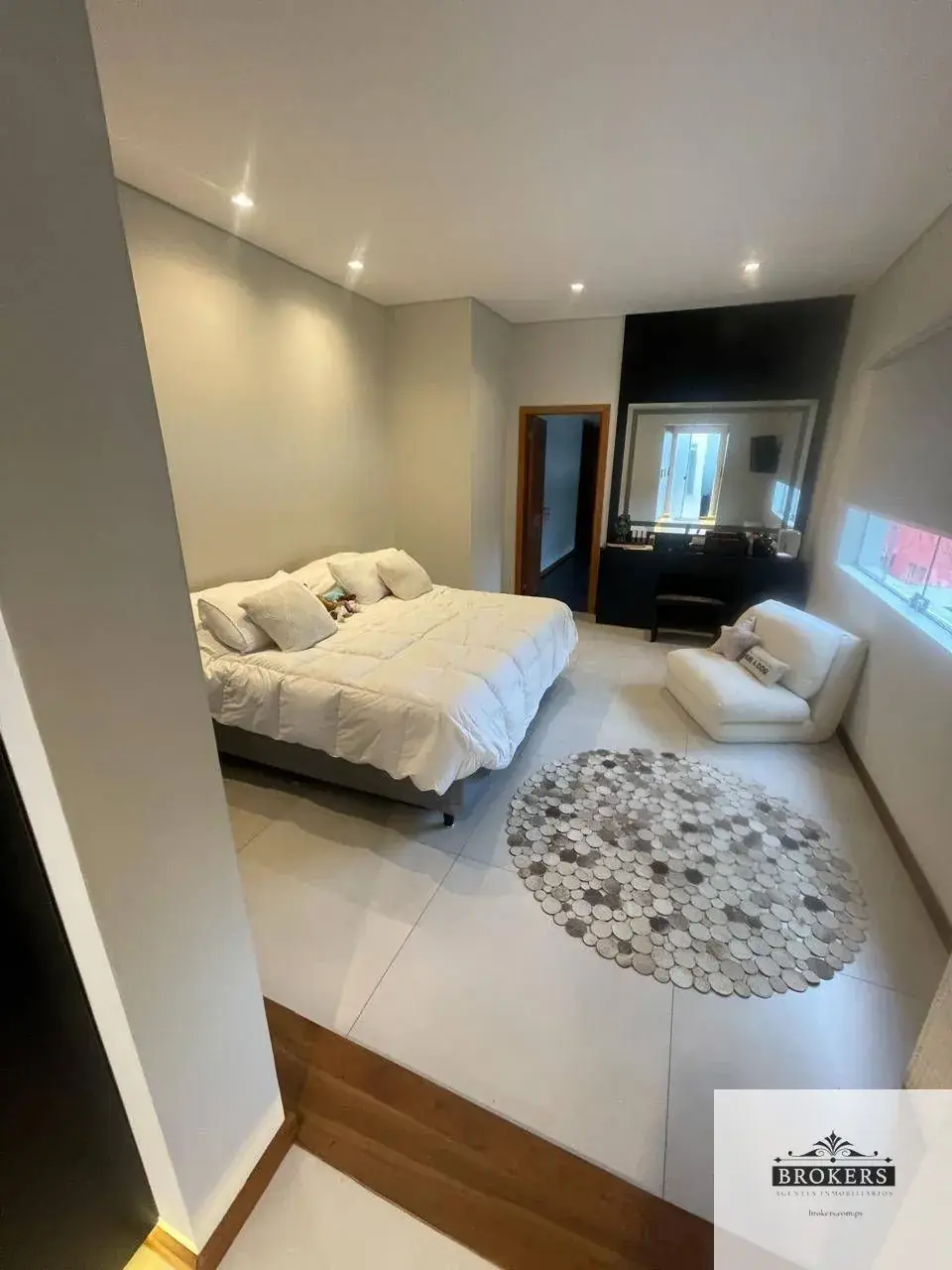 4-Bedroom House for Rent in Estanzuela, Fernando de la Mora - Image 15