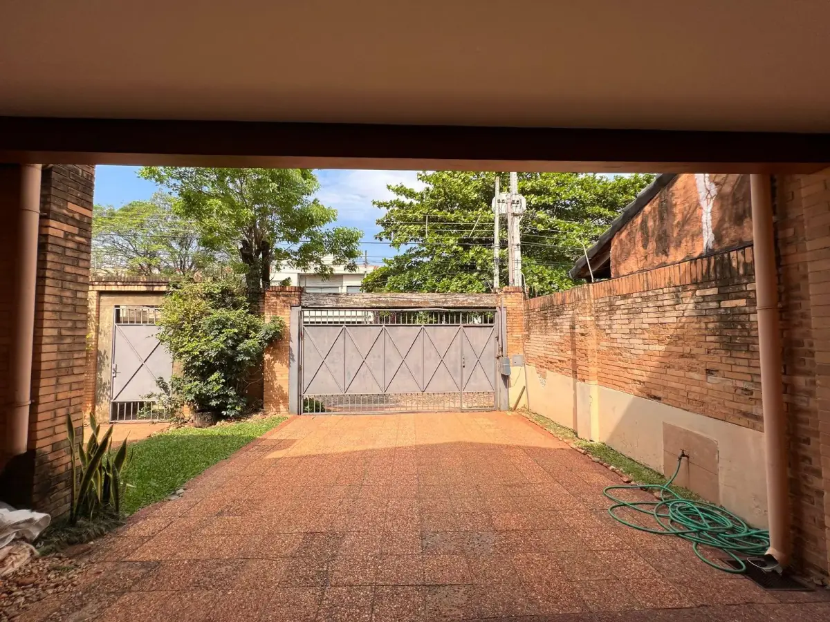 Casa de 4 dormitorios en Venta en Mburucuyá, Asunción - Image 16