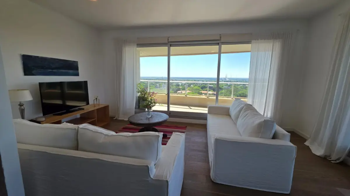 RENTAL, 2-Bedroom Apartment in PALACIO DE LOS PATOS, Asunción