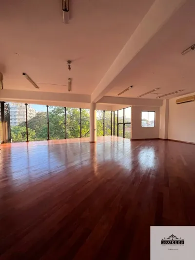 Commercial Space of 480m² for Rent in Mariscal Estigarribia, Asunción