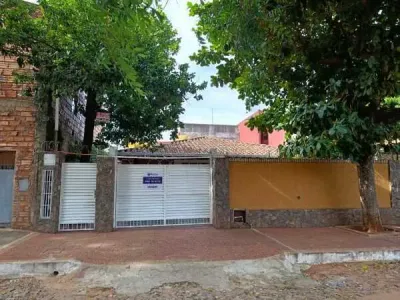 Casa de 5 dormitorios en Venta en Tres Bocas, Fernando de la Mora
