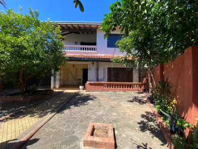 House for Sale in Tacumbu, Asunción