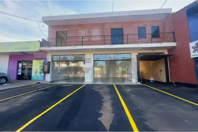 Local Comercial de 33.2m² en Alquiler en Ypané