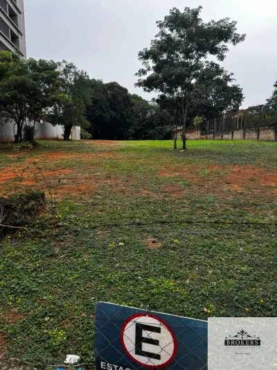 Terreno de 4,800m² en Venta en Ycuá Satí, Asunción