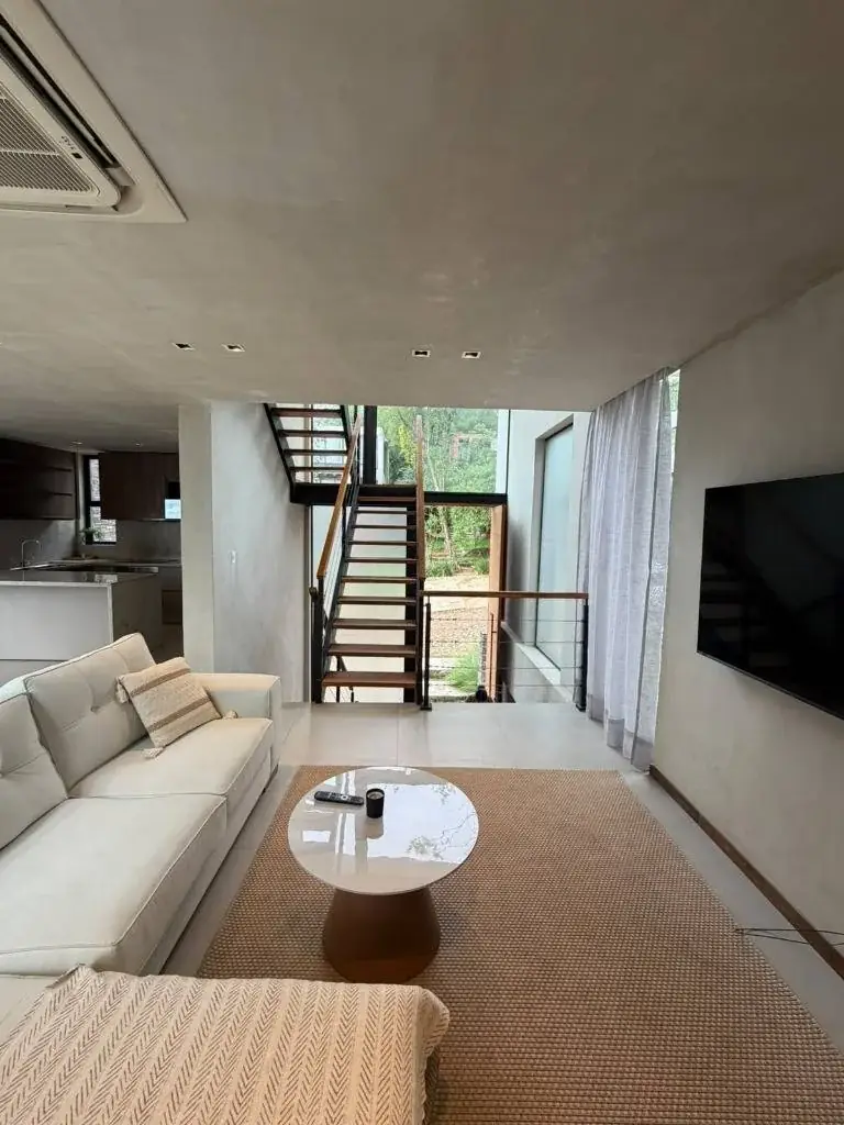 Casa de 4 quartos, 270m², à Venda em San Bernardino - Image 2