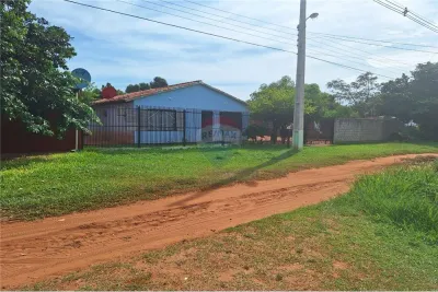 Casa de 2 dormitorios en Venta en Capiatá