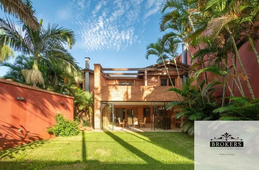 3-Bedroom House for Sale in Loma Merlo, Luque - Image 8