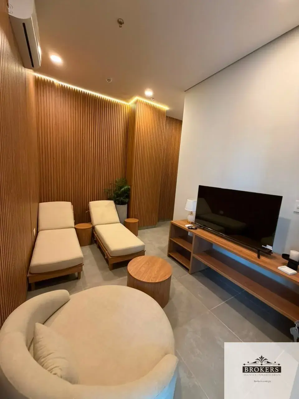 3-Bedroom Apartment for Rent in Salvador del Mundo, Asunción - Image 20
