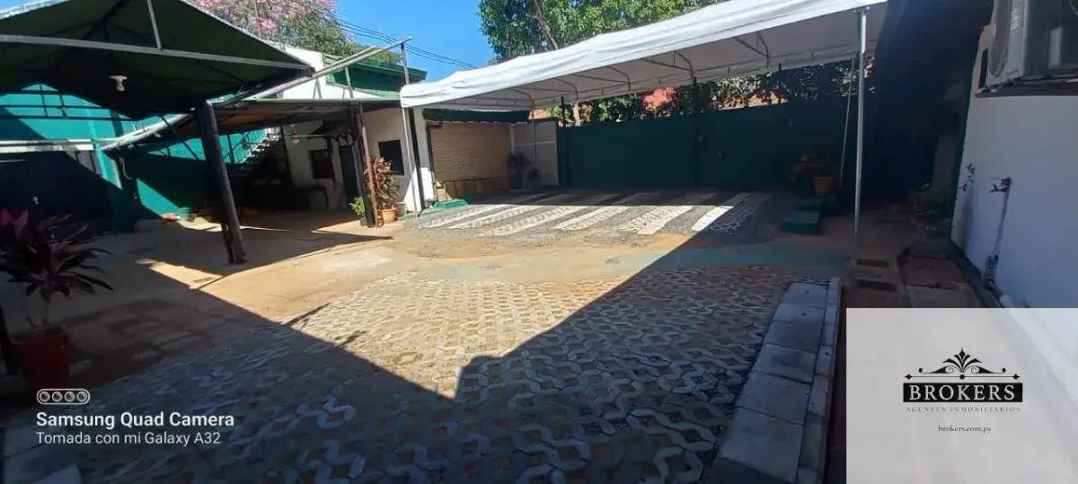5-Bedroom House for Sale in Mariscal Estigarribia, Asunción - Image 4