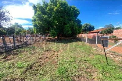 Terreno de 325m² en Venta en Areguá