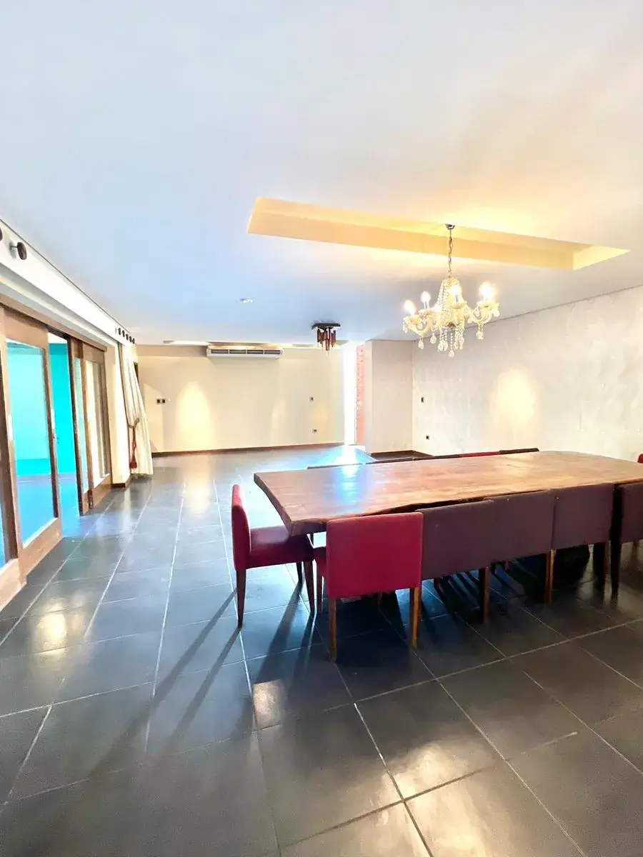 Casa de 5 dormitorios en Venta en Mburicaó, Asunción - Image 9