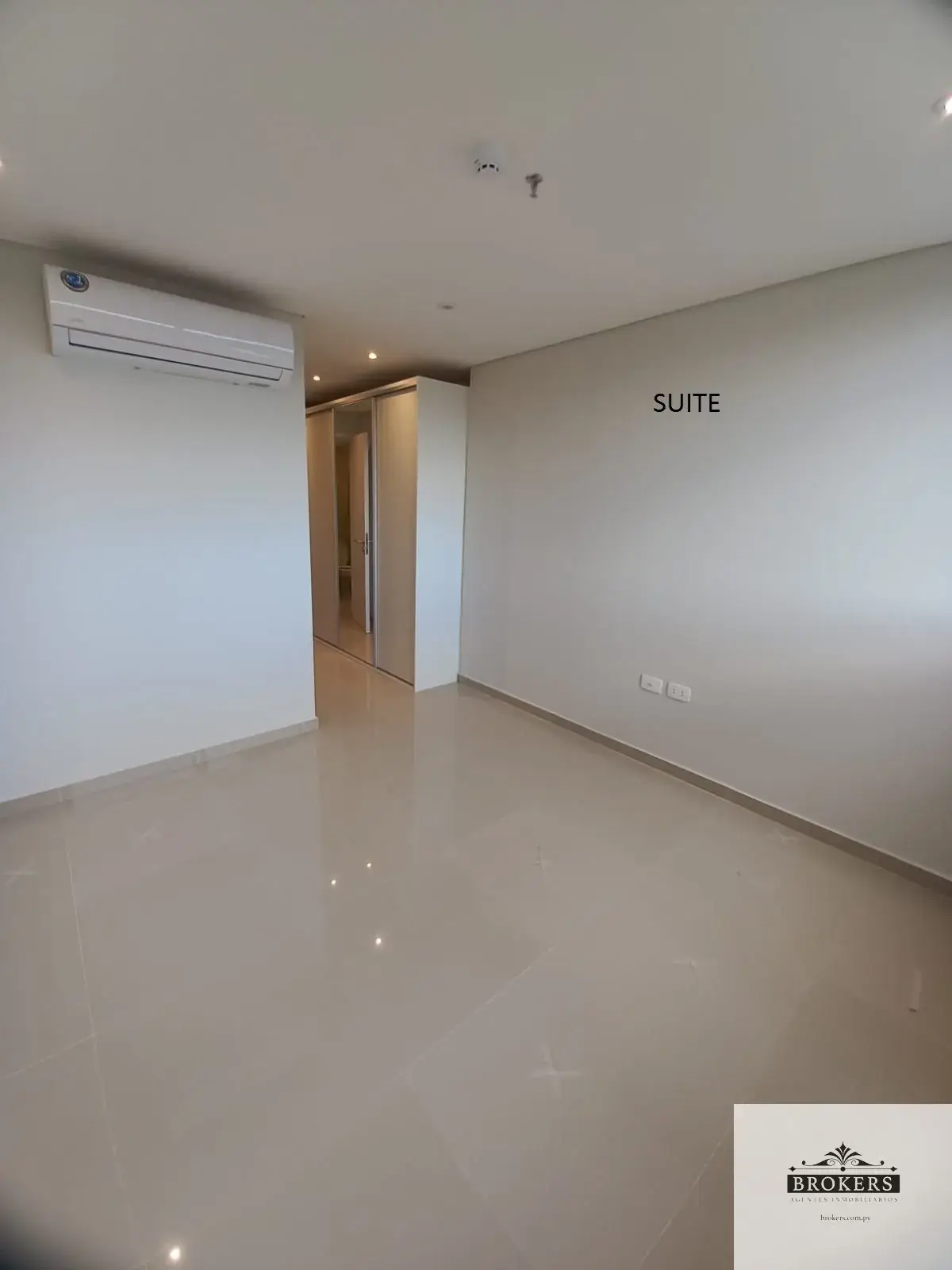 Departamento de 2 dormitorios en Alquiler en Mariscal Estigarribia, Asunción - Image 7