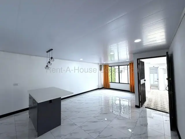 Casa de 3 dormitorios, 170m², en Alquiler en Montes de Oca, San José - Image 4