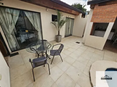 Casa de 3 dormitorios en Alquiler en Recoleta, Asunción