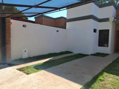 4-Bedroom House for Sale in Maramburé, Luque