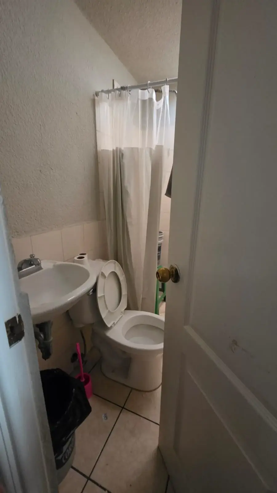 Casa de 4 quartos em Barcenas Villa Nueva, 112m², à Venda na Zona 3, Villa Nueva - Image 2