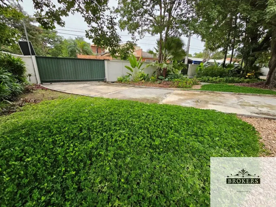Casa de 5 dormitorios en Venta en Itá Enramada, Asunción - Image 9