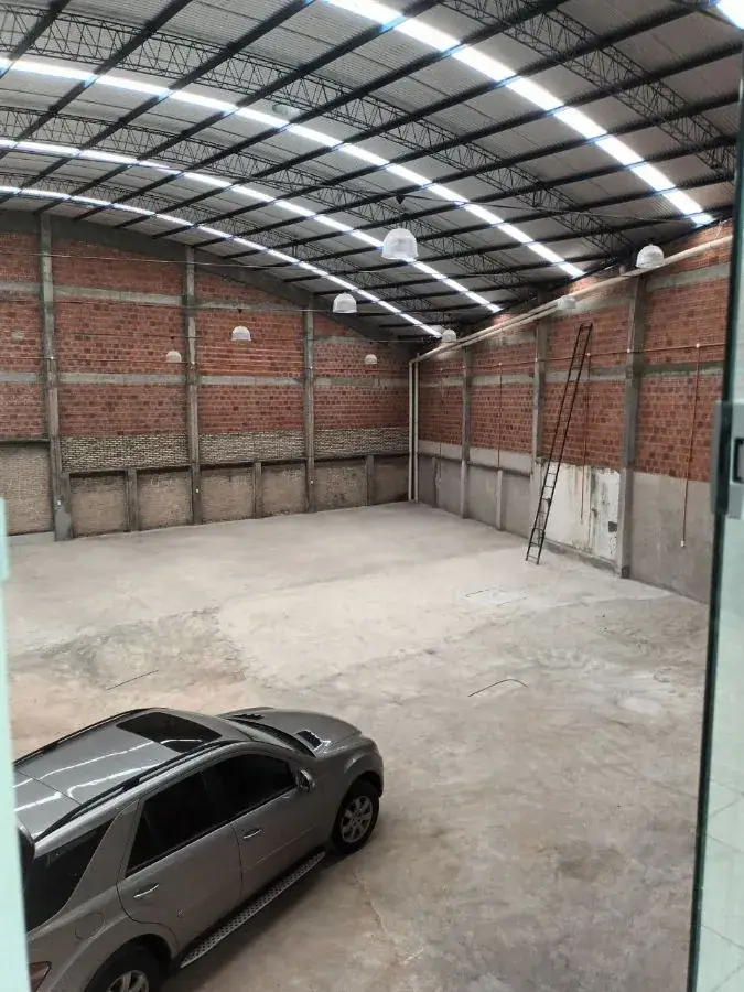 Warehouse of 814m² for Sale in San Francisco, San Lorenzo - Image 4