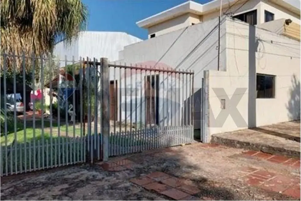 4-Bedroom House for Sale in Che la Reina, Ciudad del Este - Image 3