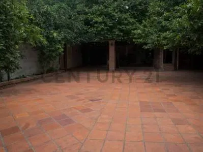 Casa de 4 dormitorios en Venta en María Auxiliadora, Mariano Roque Alonso