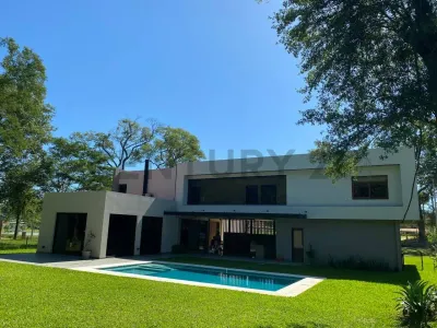 Casa de 4 dormitorios en Alquiler en San Bernardino