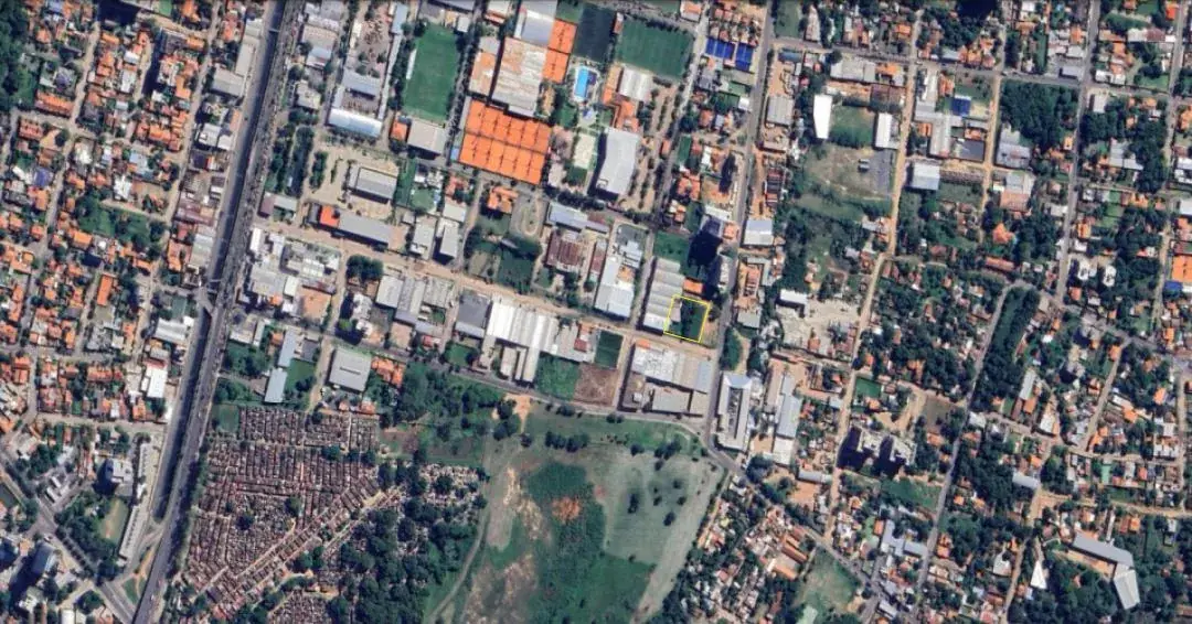 Warehouse of 360m² for Sale in Ytay, Asunción