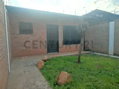 Casa de 3 dormitorios en Alquiler en Laurelty, Luque