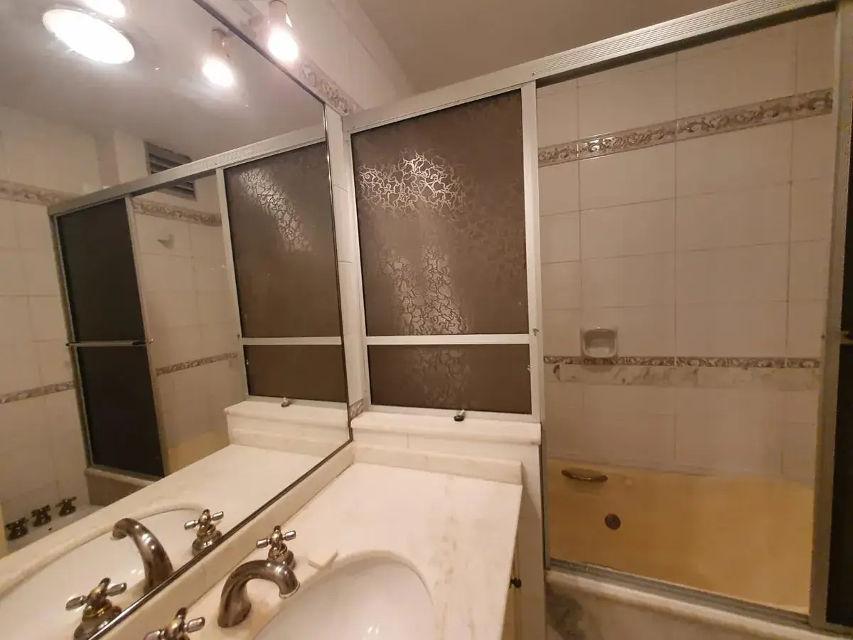 2-Bedroom Apartment for Sale in Carmelitas, Asunción - Image 15