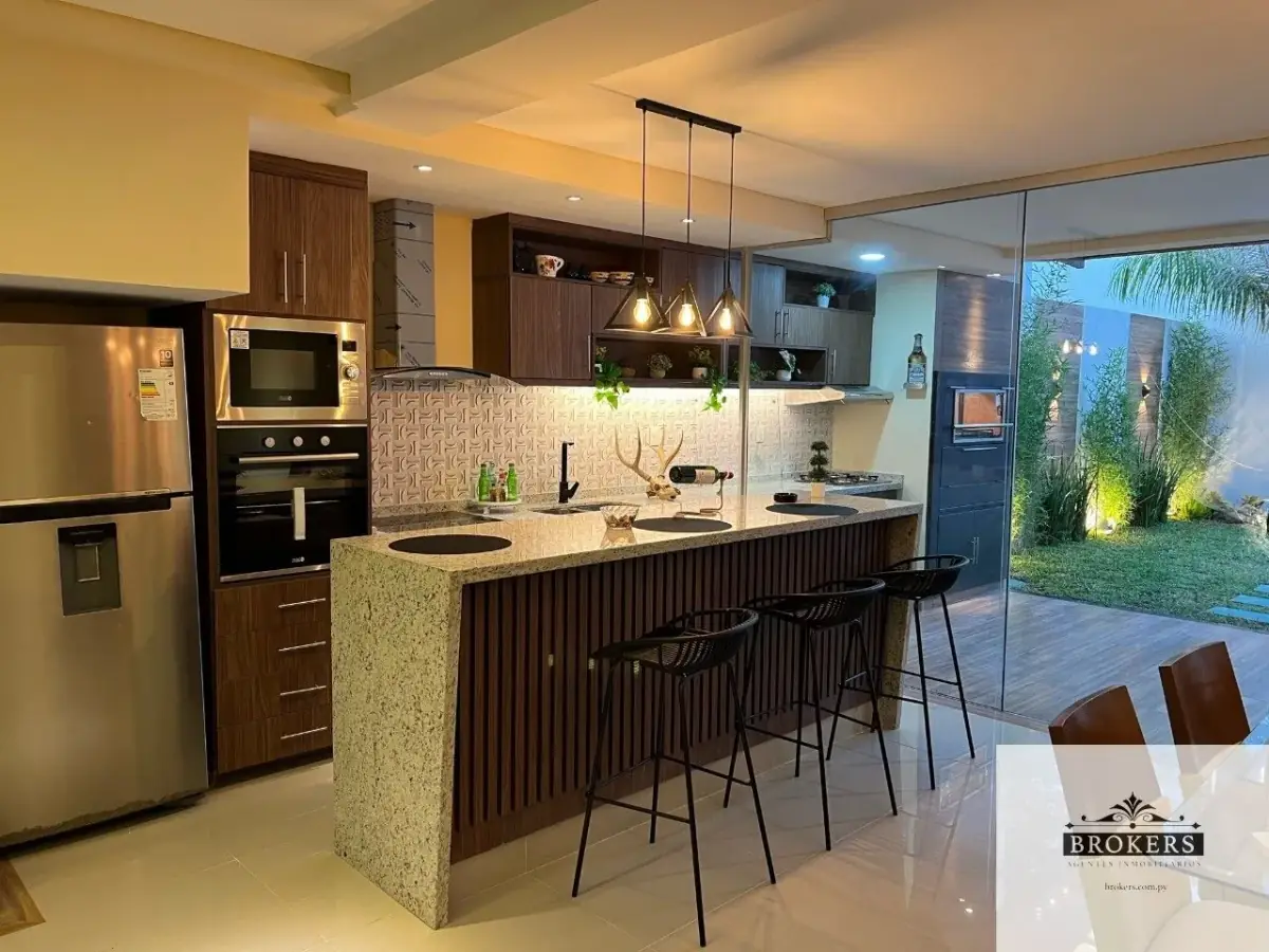 Casa de 3 dormitorios en Venta en Loma Merlo, Luque