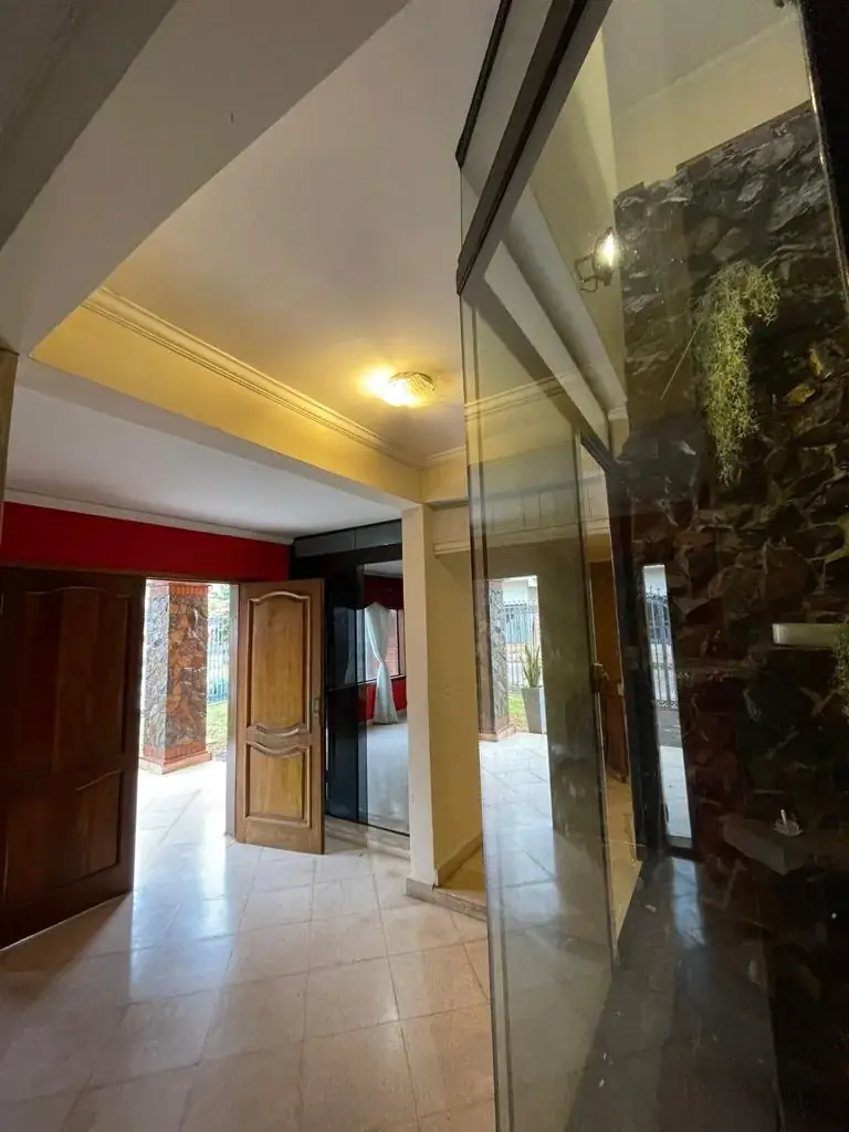 Oferta de residencia con 700m2 de terreno en fdo de la mora - z/ sur - Image 8