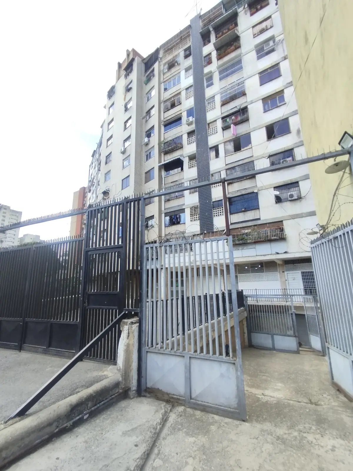 Local comercial en venta, parroquia Altagracia.