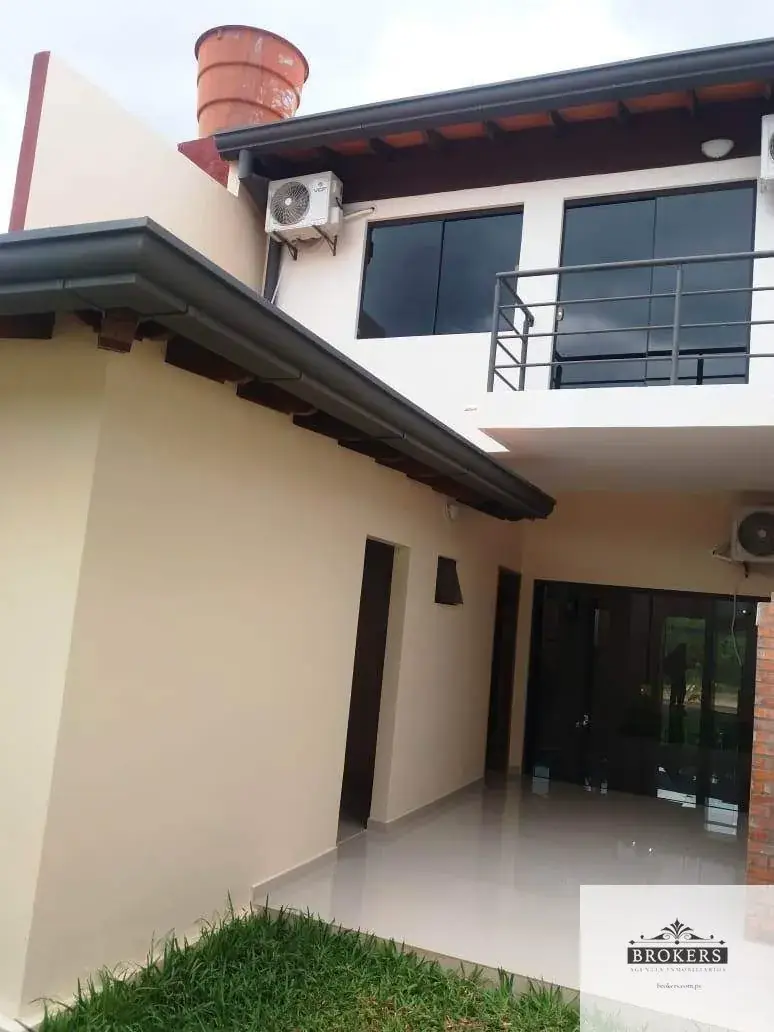 Casa de 3 quartos à venda em Loma Merlo, Luque - Image 12