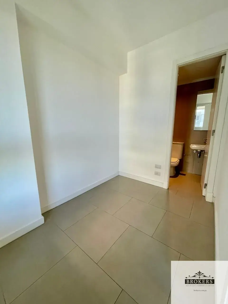 Apartamento de 2 quartos à venda em Mburucuyá, Assunção - Image 4
